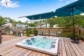 Bain à remous extérieur