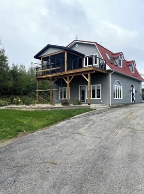 Exterior - It's About Time Unit #1 & Unit 2 (whole house) (Lower Newcastle)