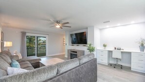 Unclassified image, 3 of 26, button - Island Oasis-on canal w/dock and heated pool/5 min walk to beach (Fort Myers Beach)