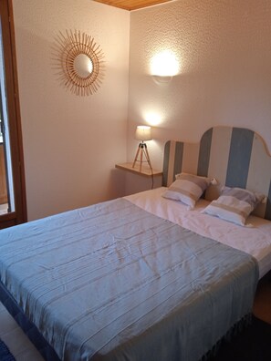 3 Schlafzimmer, Bügeleisen/Bügelbrett