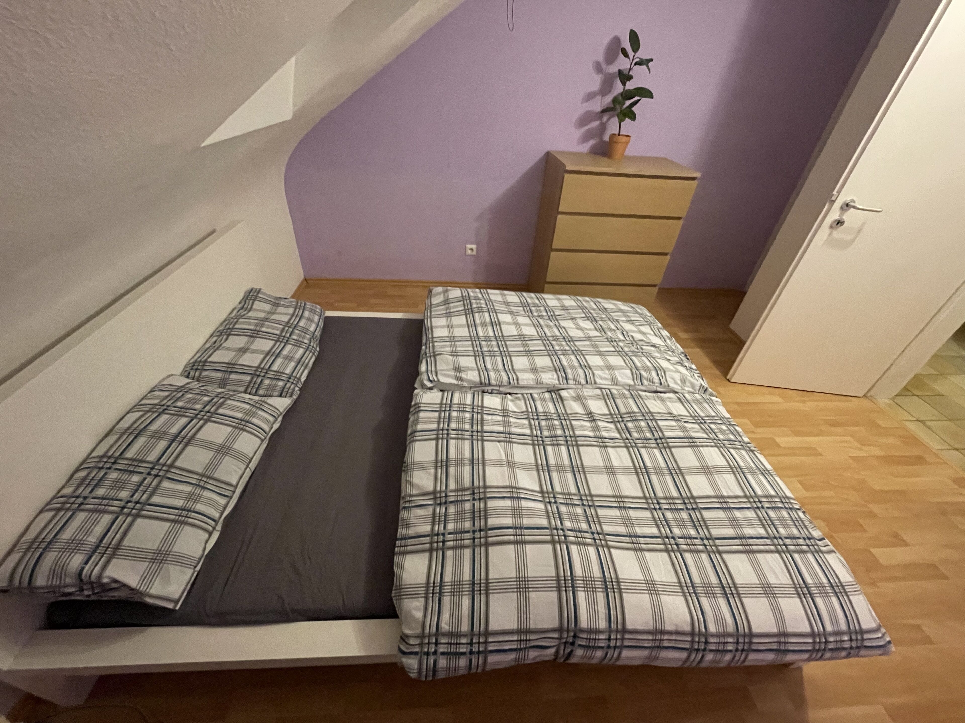 Simple attic apartment with pantry kitchen NO SHOWER NO SHOWER