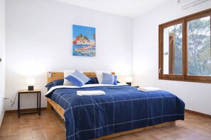 6 Schlafzimmer, Reisekinderbett, WLAN, Bettwäsche