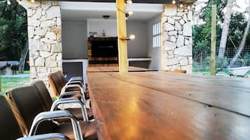 Outdoor dining