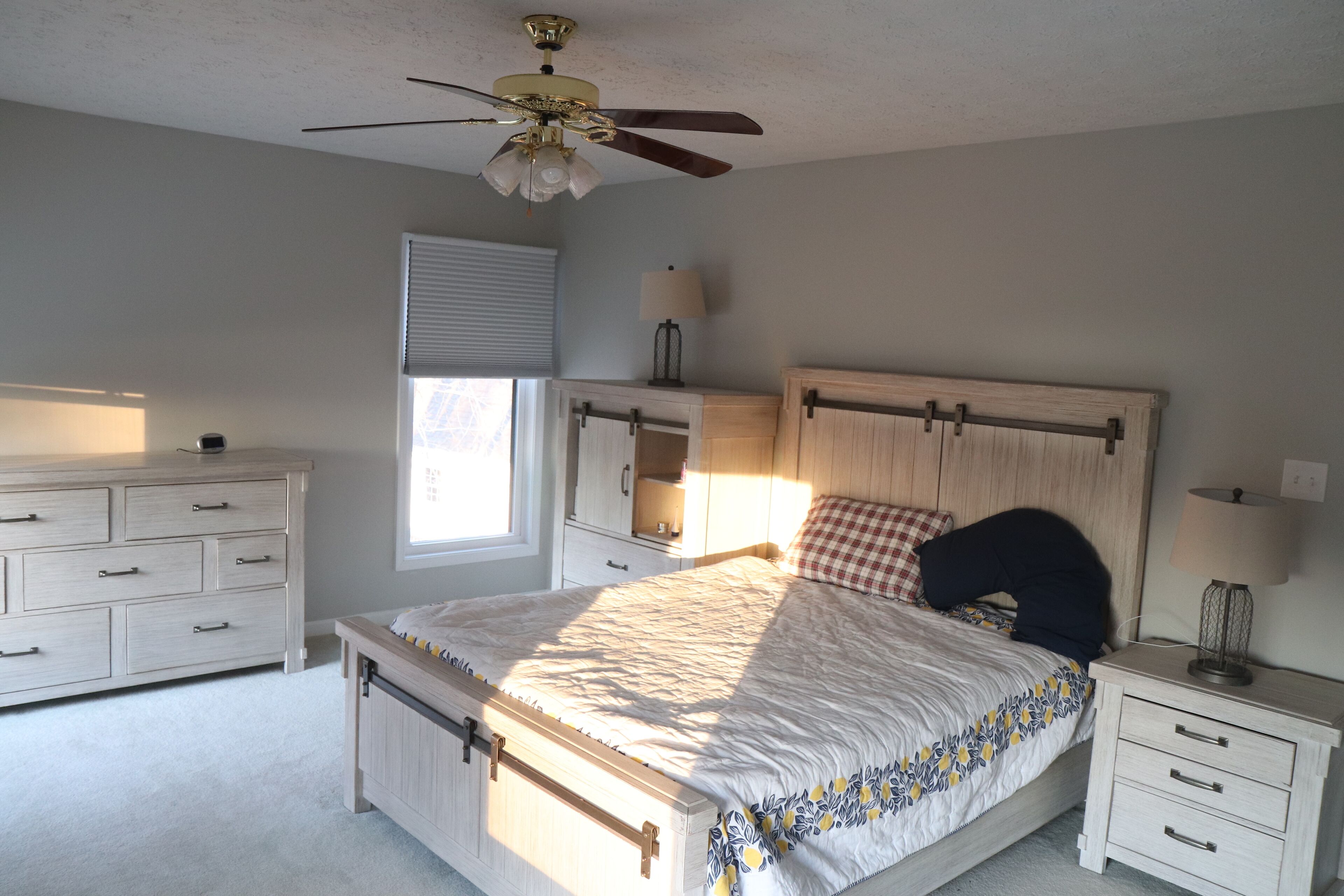 Want seclusion for your vacation? 5 acres of serenity!