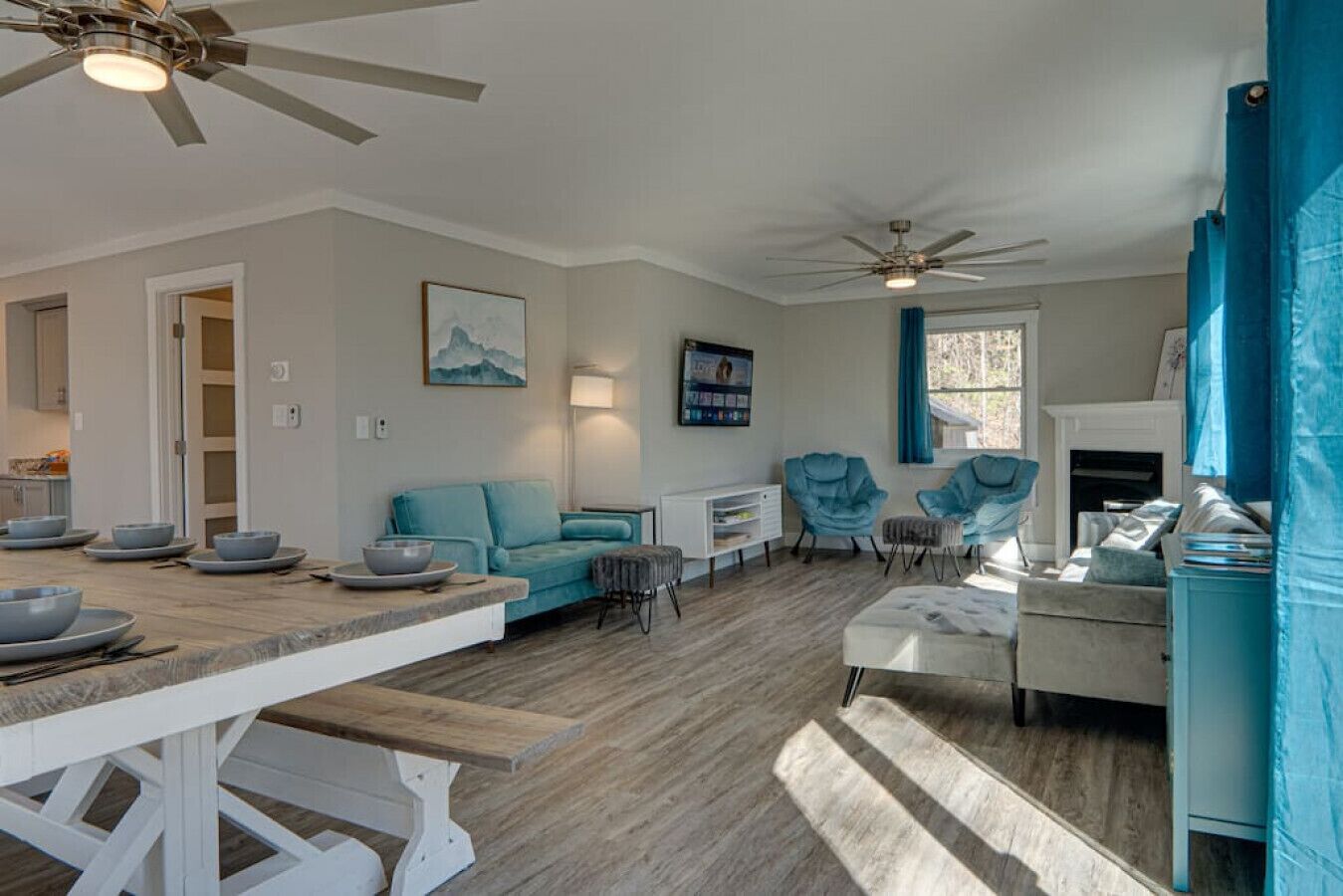 Blue Ridge Hideaway at Lake Toxaway w/ Hot Tub