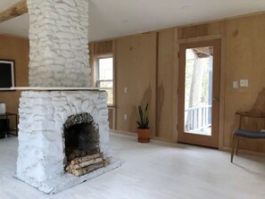Interior - Modern Cottage 2 (The Lorca, Catskills) - 10 min to Belleayre, 25 min to Windham (Shandaken)