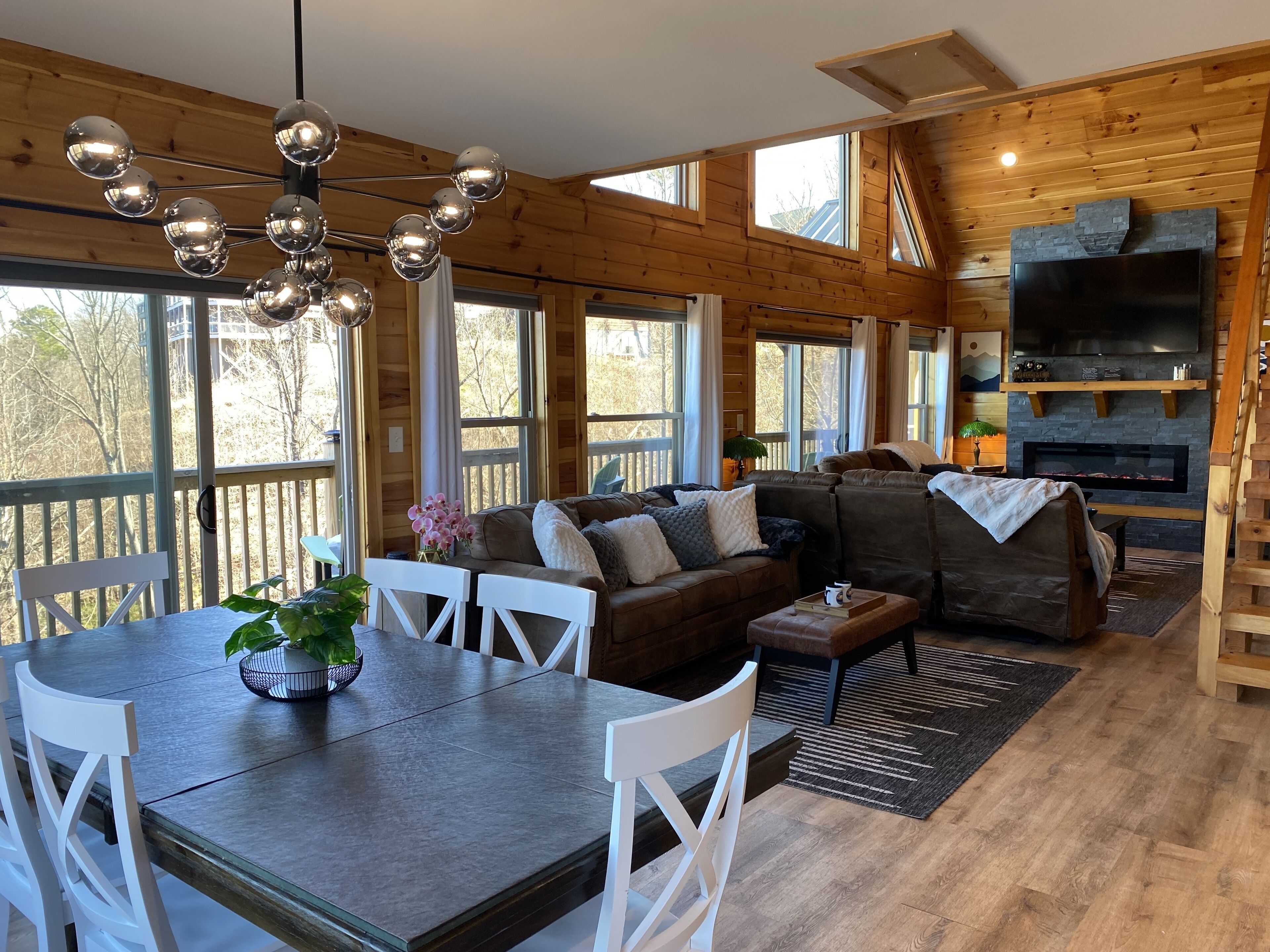 Smart TV, fireplace, video games