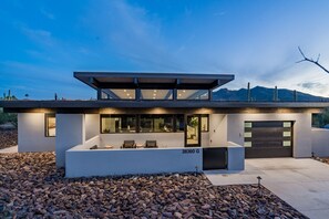 Exterior - RELAX in this STYLISH CASITA LOCATED IN THE HEART OF CAREFREE, ARIZONA (Carefree)