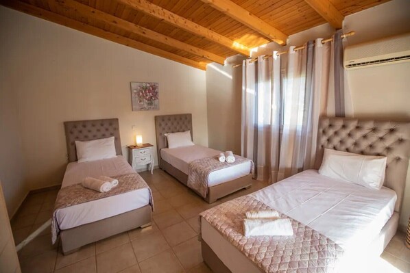 2 bedrooms, iron/ironing board