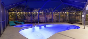 Marlin on Merritt Pool House featuring Private Game Room, Mini Golf & Fire Pit!