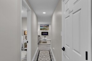 Interior - Cozy Modern Beautiful Studio+Parking. Walk to DC Metro. Perfect for Long Stays! (Washington)