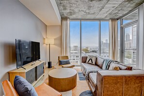 Televisión, tenis de mesa y libros 