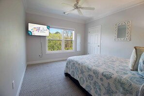 2 bedrooms, iron/ironing board, bed sheets