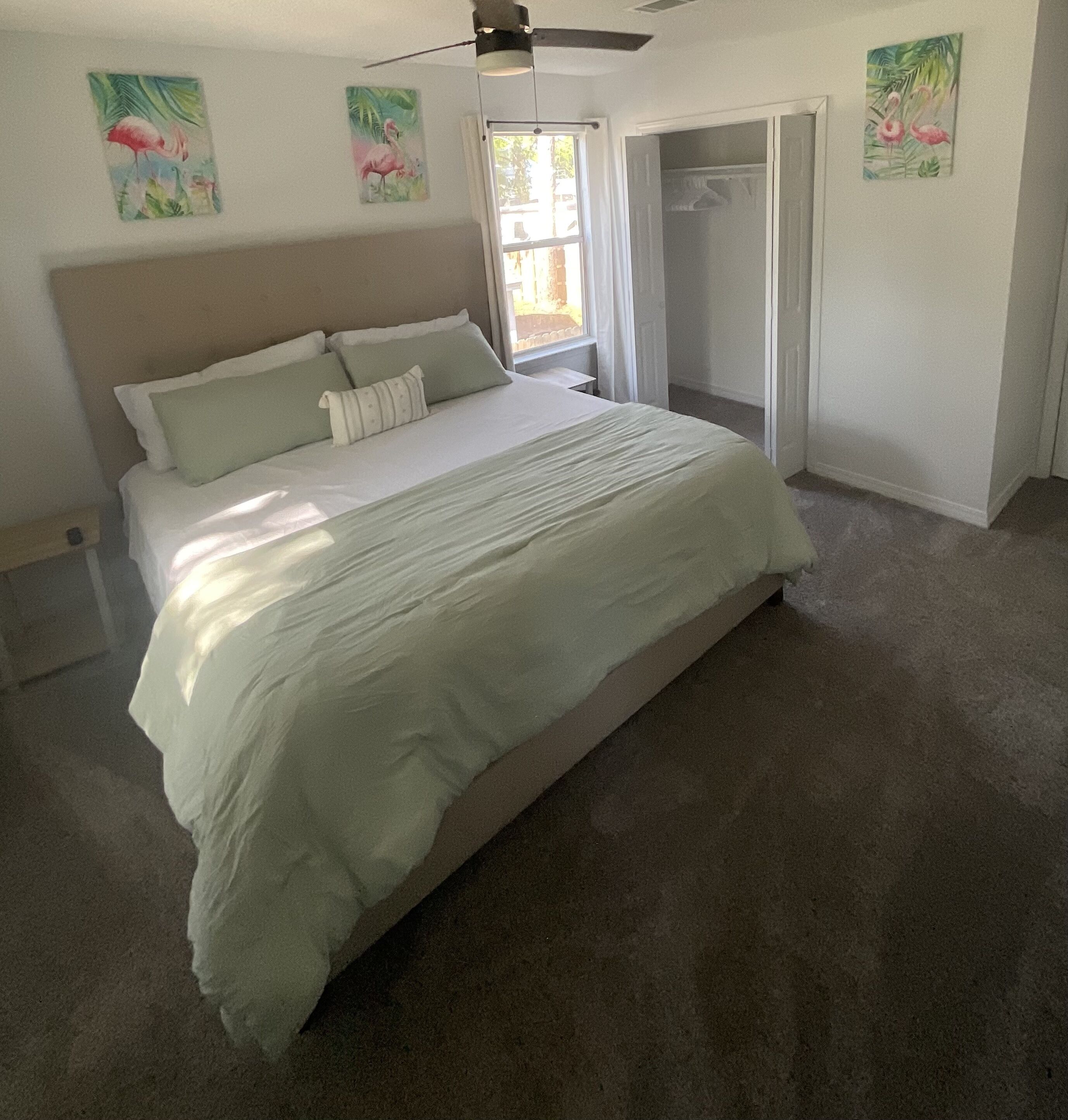 Home Away From Home-15min from white sand beaches