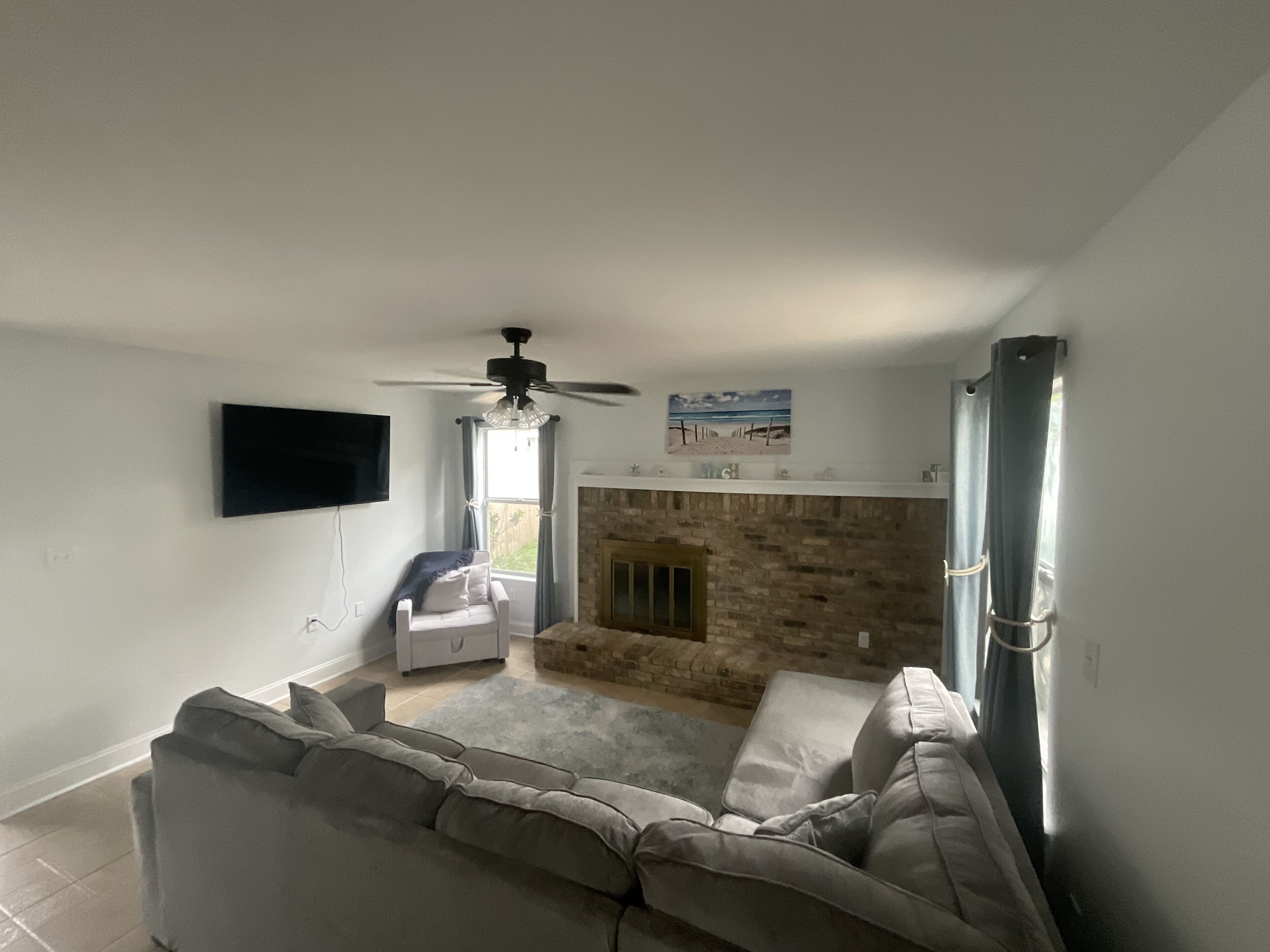 Home Away From Home-15min from white sand beaches