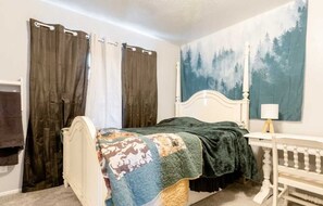 3 chambres, fer et planche à repasser, Wi-Fi, draps fournis