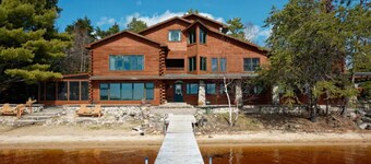Elbow Lake Lodge: Woodside Suite 2BD/1BA Full Kitchen, living & dining rooms