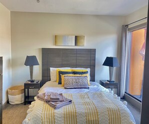 1 bedroom, desk, iron/ironing board, free WiFi