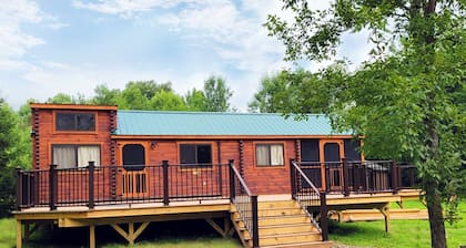 Picturesque Waterfront Log Cabin