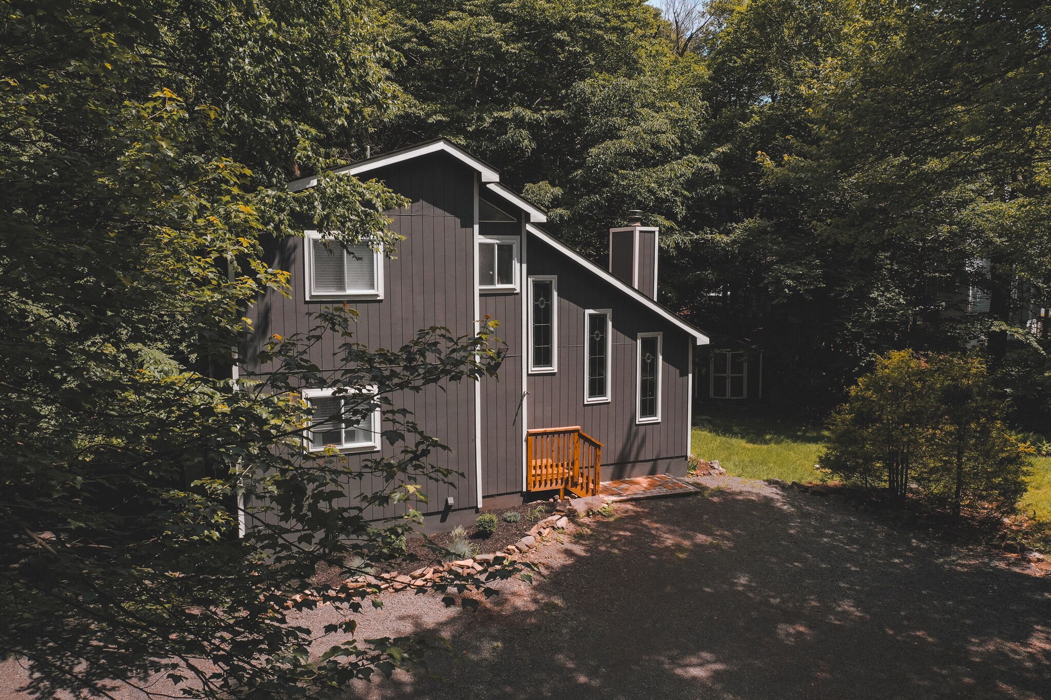 Norwood | Modern Poconos Chalet (New Hot Tub!)