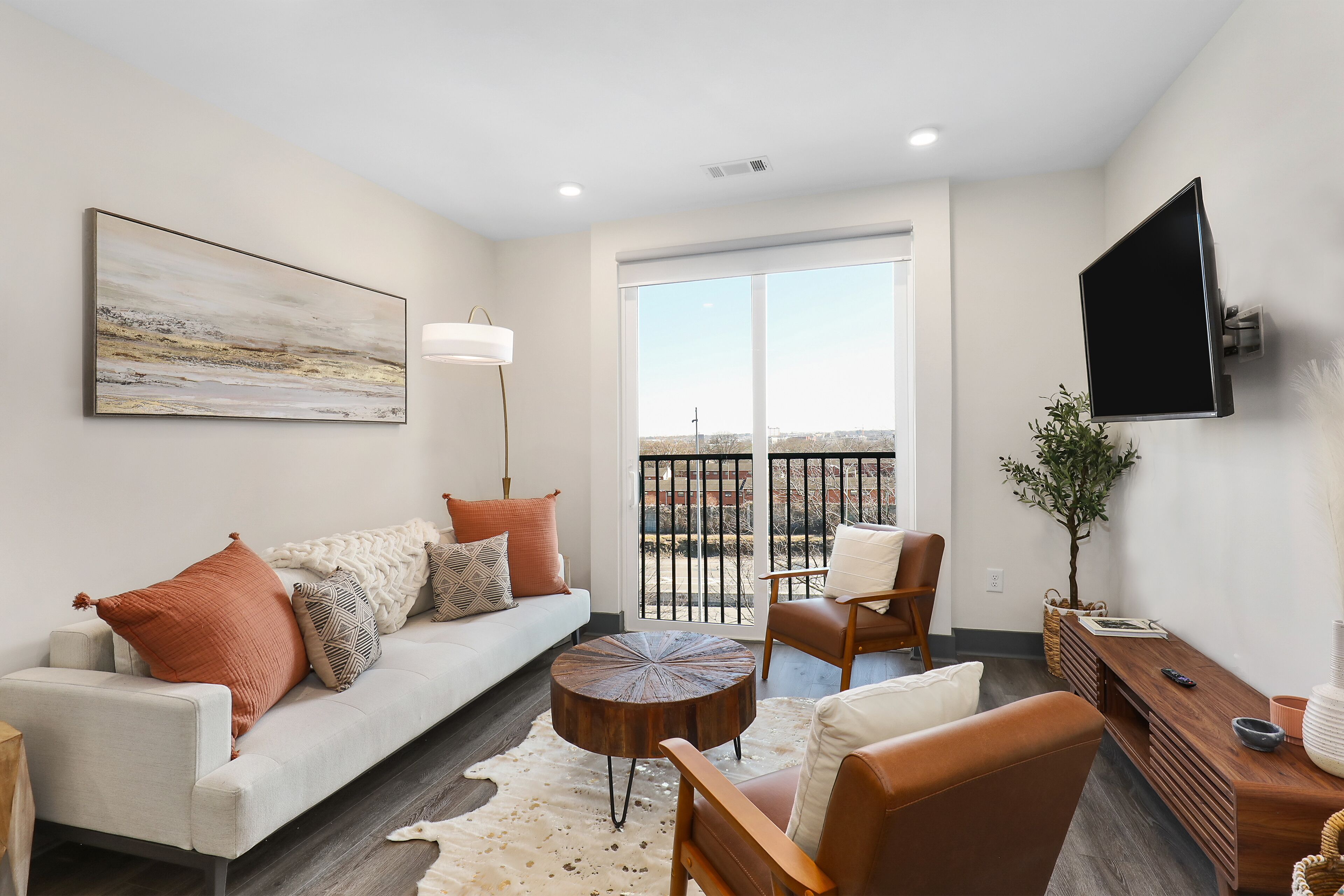 Muse | Contemporary downtown condo with private balcony & open layout