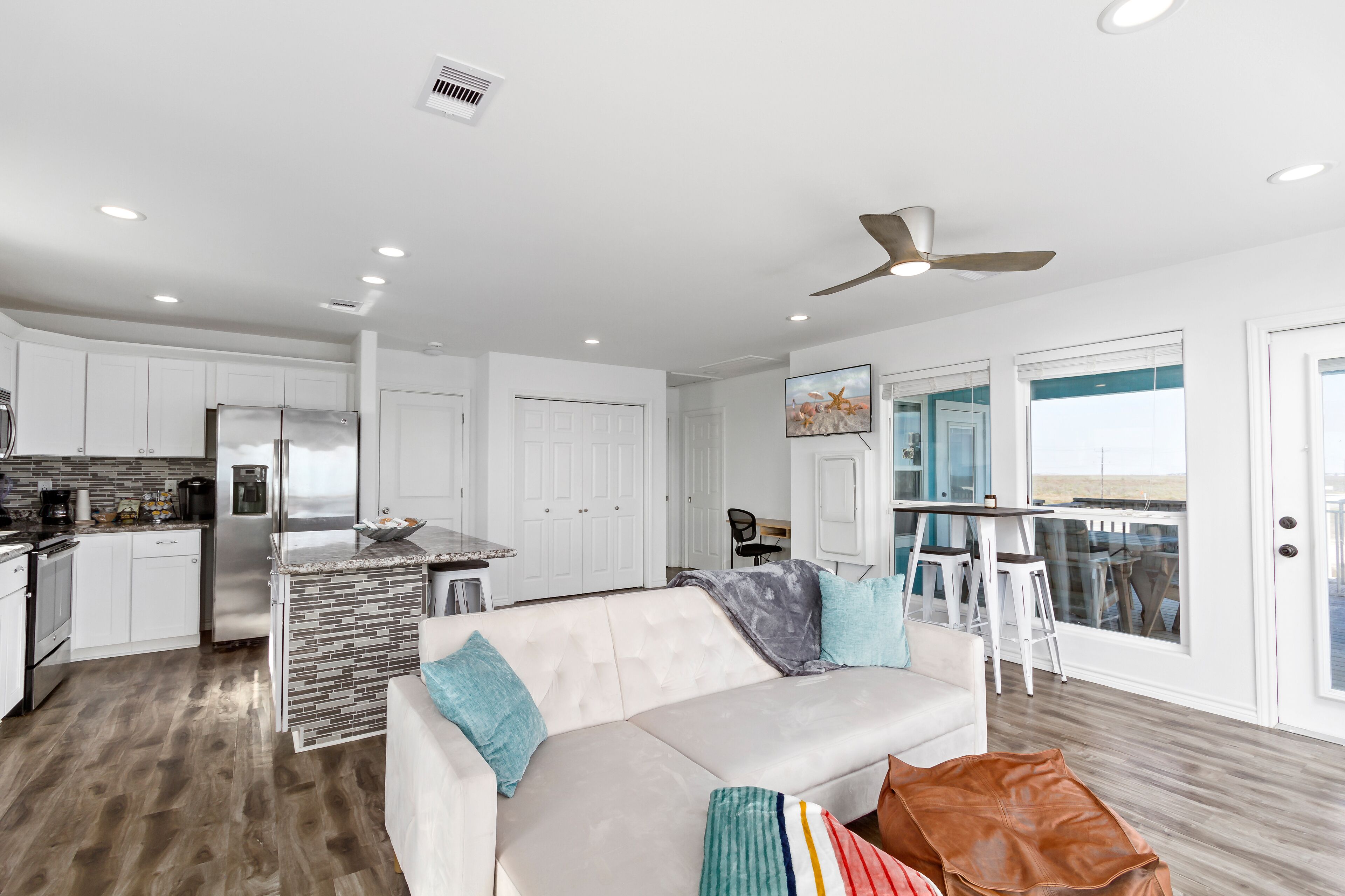 Cab'n by the Sea - ULTRA SECLUDED BEACHFRONT HOME - 2BR/2BA