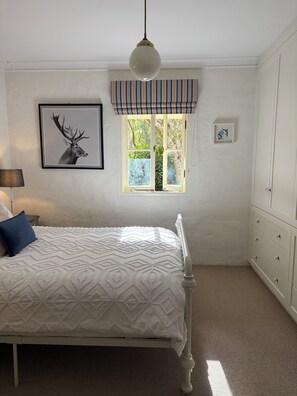 1 bedroom, iron/ironing board, free WiFi, bed sheets - Fleetwood Cottage Suite (Mylor)