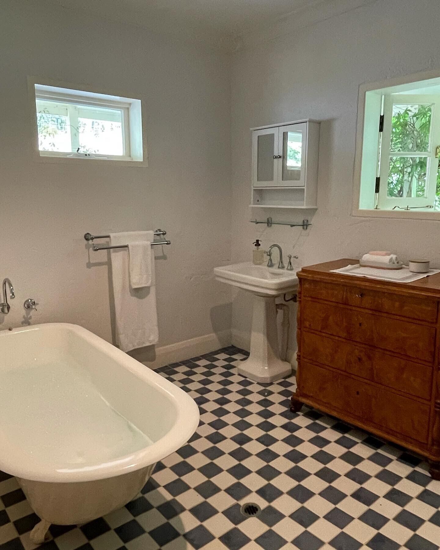 Fleetwood Cottage Suite — image 15