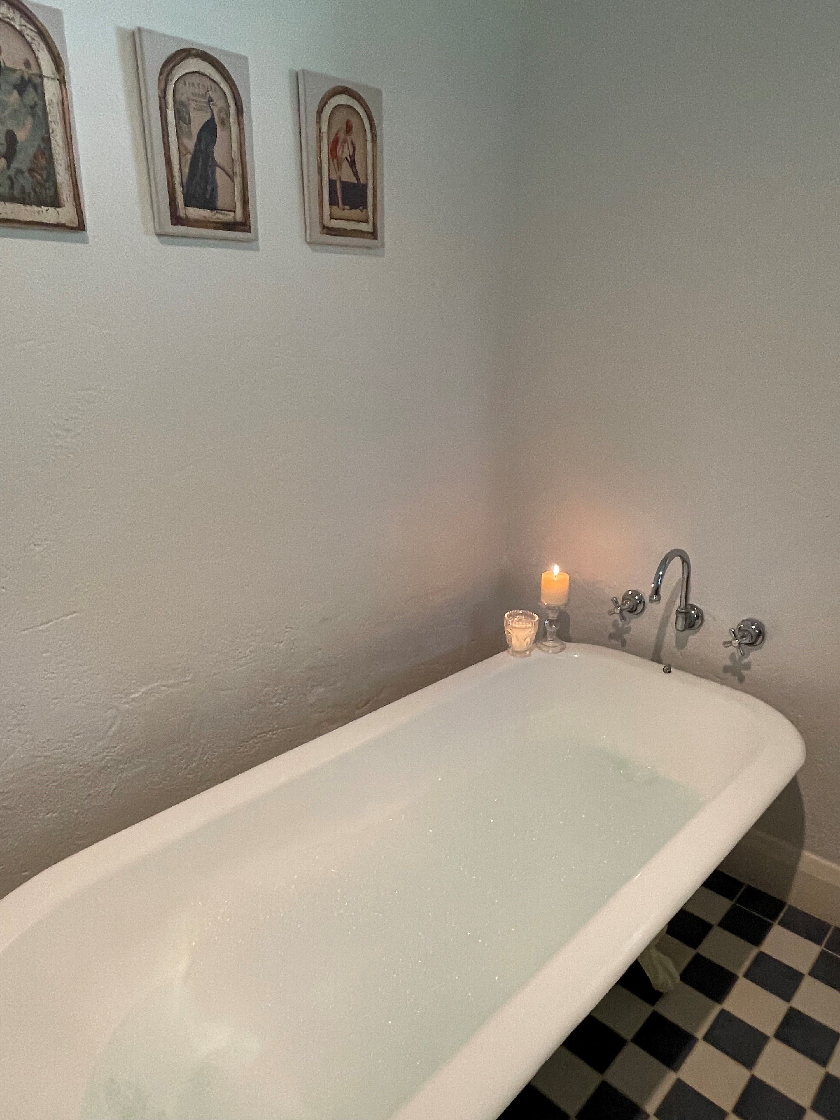 Fleetwood Cottage Suite — image 16