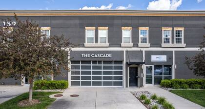 2 Bedroom Cozy Condo Located Downtown SLC!