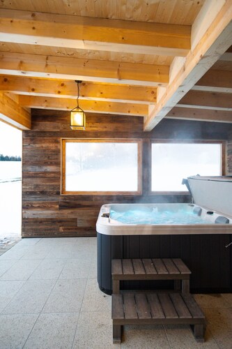 Franconian Forest Lodge with private whirlpool and sauna.