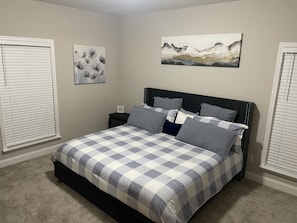 3 bedrooms, desk, iron/ironing board, free WiFi