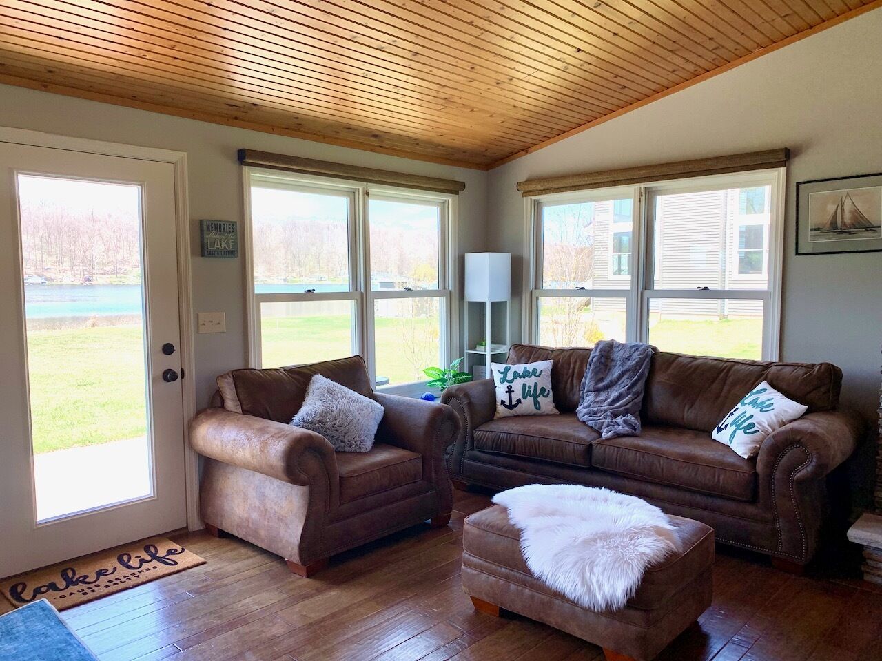 Modern Lakefront Home w/Fireplace near Ski Resort and Notre Dame