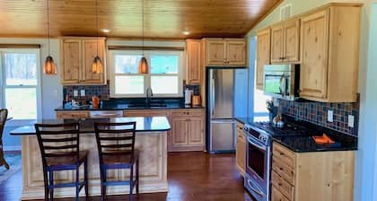 Modern Lakefront Home w/Fireplace near Ski Resort and Notre Dame