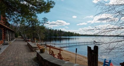 Elbow Lake Lodge: Beachview Suite 2bd/1ba