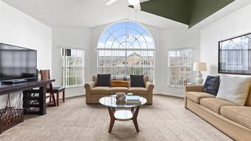 Apartamento (2036 Royal Palm Bay) | Exterior