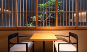 Lounge - HOTEL RINGS KYOTO (Kyoto)