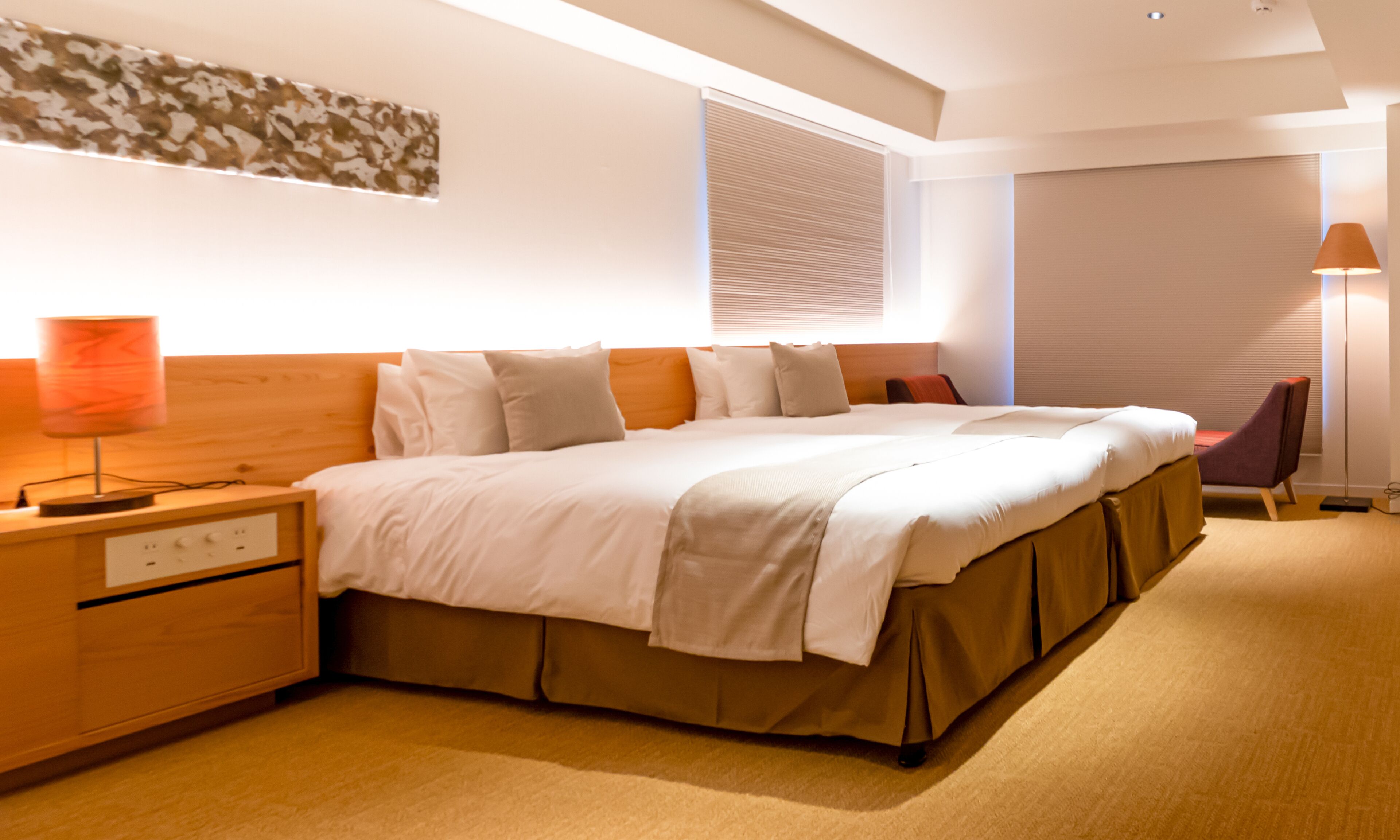 Deluxe Twin Room | In-room safe, blackout curtains, soundproofing, iron/ironing board