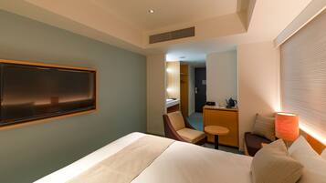 Standard Double Room | In-room safe, blackout drapes, soundproofing, iron/ironing board