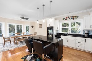 Fridge, microwave, oven, stovetop - Beautiful 4 bedroom! Neighborhood Pool & Pet Friendly! Amenity Cards! (Seabrook Island)