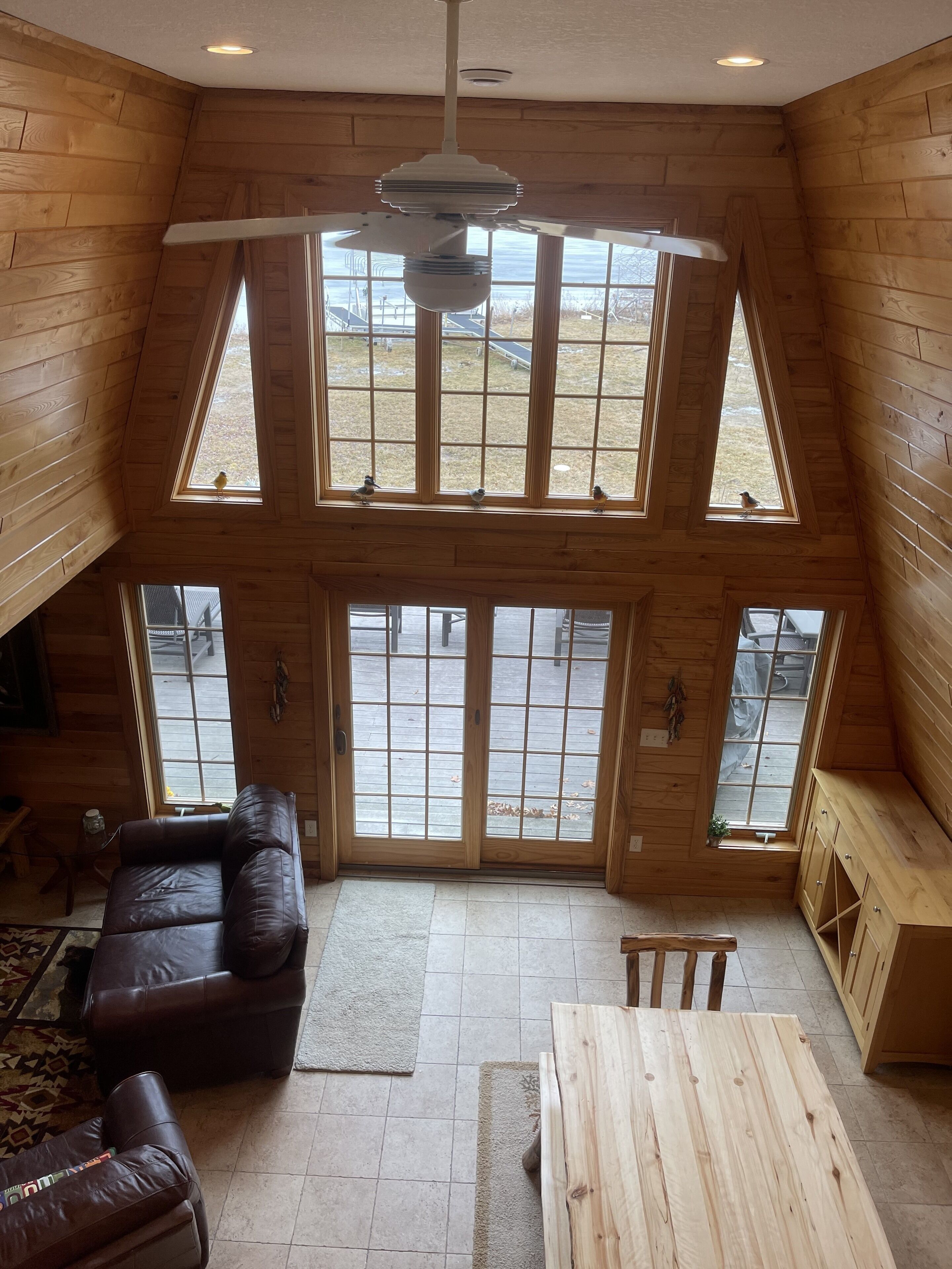 Smart TV, fireplace, video games, DVD player