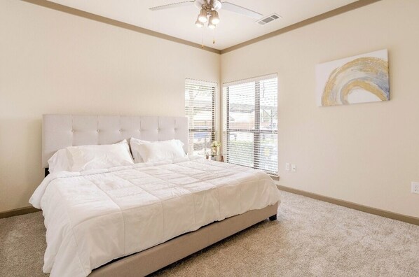 2 bedrooms, desk, iron/ironing board, free WiFi