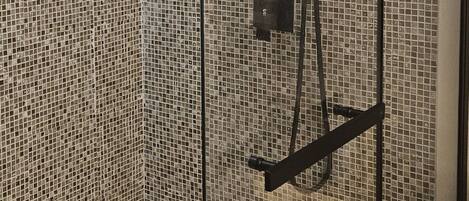 Eco-friendly toiletries, towels, soap, shampoo