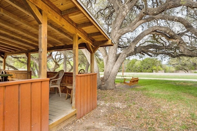 'Cabana Luna' Cabin w/ Deck, Swing & Fire Pit!