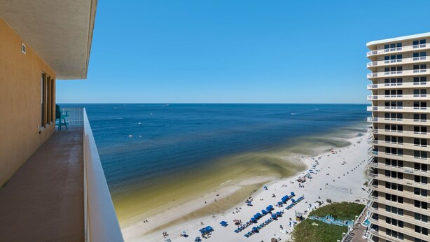 Unclassified image, 1 of 36, button - Treasure Island 1812 (Panama City Beach)