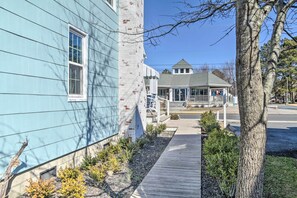 Exterior - Chincoteague Island Cottage ~ 2 Mi to Beaches (Chincoteague)