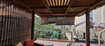 Zaha Home: Akhter Villa-2br Top portion,Jheel Park