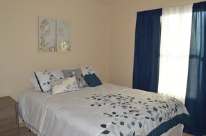 3 chambres, accès au Wi-Fi (inclus), literie fournie