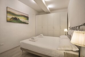 2 bedrooms, iron/ironing board, WiFi, bed sheets - Florence Little Suite - Sweet Dreams in Florence (Firenze)