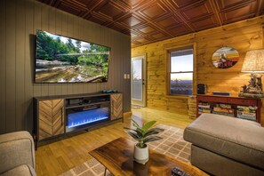 Smart TV, chimenea, videojuegos y reproductor de DVD 